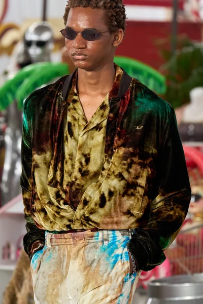 Look 96